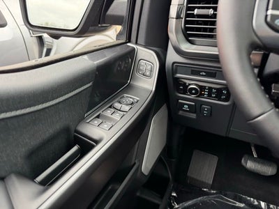 2026 Ford F-150 Lariat w/FX4 Pkg + Twin Panel Roof