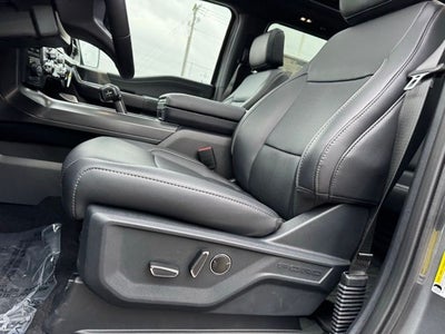 2026 Ford F-150 Lariat w/FX4 Pkg + Twin Panel Roof