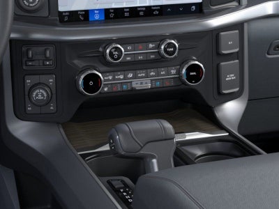 2026 Ford F-150 Lariat w/Twin Panel Roof + FX4 Pkg