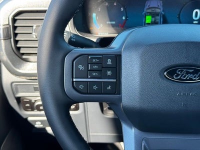 2026 Ford F-150 Lariat w/Black App Pkg