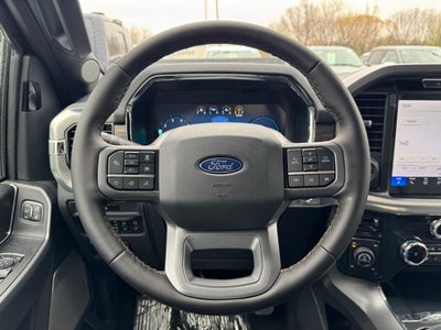 2025 Ford F-150 Lariat w/Tailgate Step