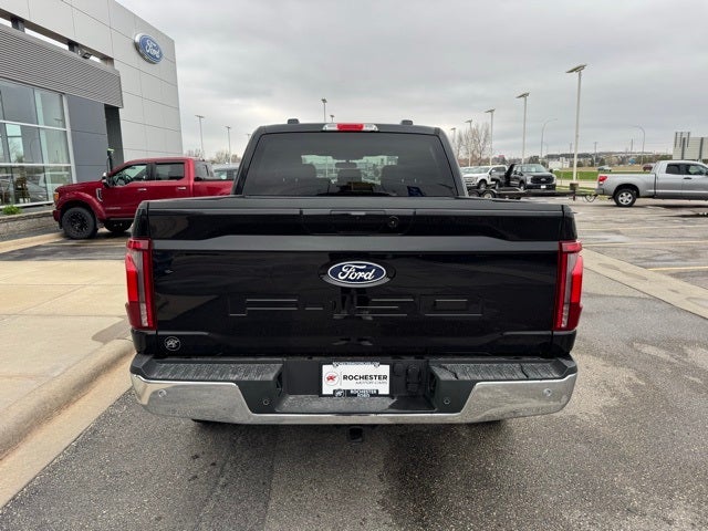 2025 Ford F-150 Lariat w/Tailgate Step