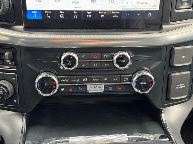 2025 Ford F-150 Lariat w/Tailgate Step