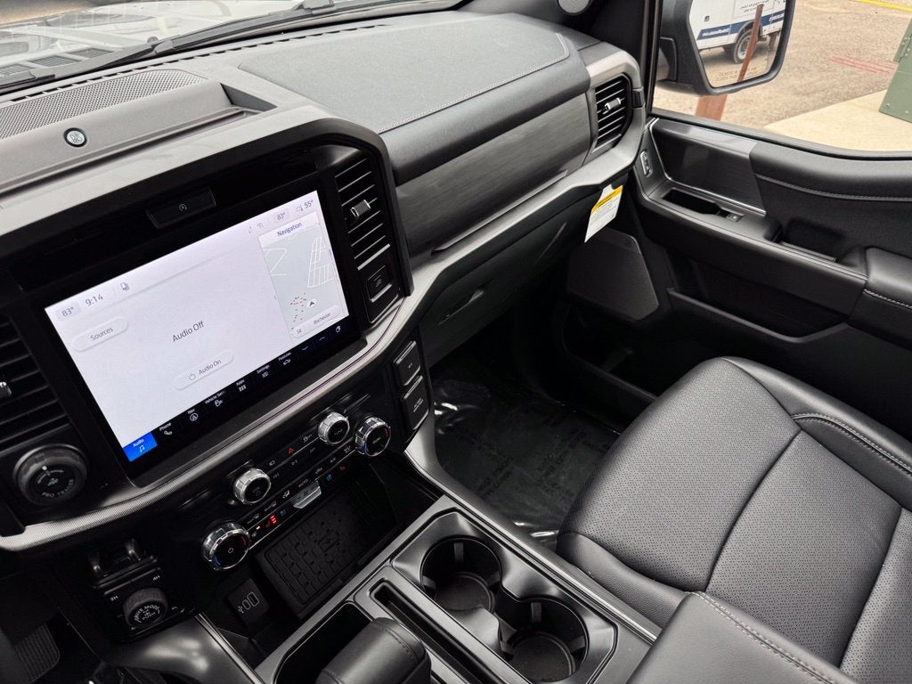 2026 Ford F-150 Lariat w/Twin Panel Moonroof + Pro Access Tailgate