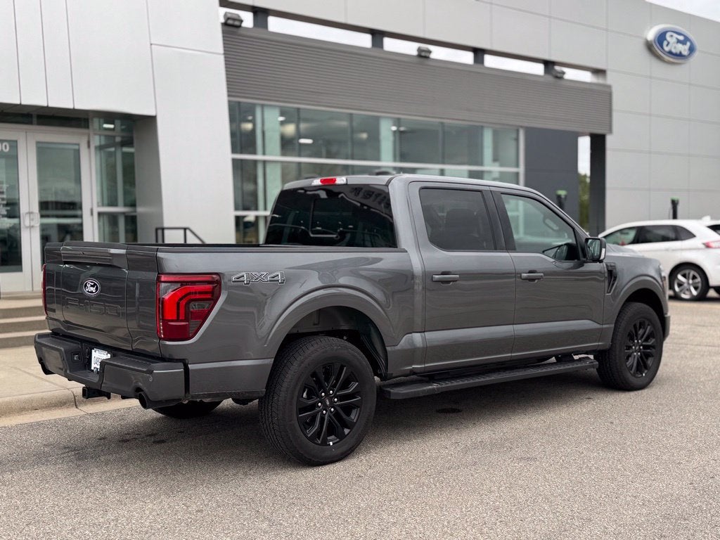 2026 Ford F-150 Lariat w/Twin Panel Moonroof + Pro Access Tailgate