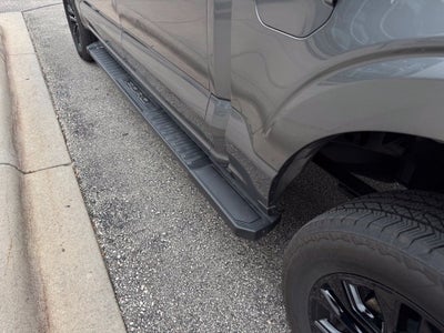 2026 Ford F-150 Lariat w/Twin Panel Moonroof + Pro Access Tailgate