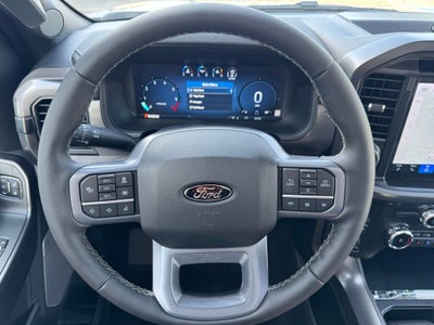2026 Ford F-150 Lariat w/Twin Panel Roof + FX4 Pkg