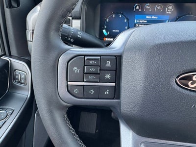 2026 Ford F-150 Lariat w/Twin Panel Roof + FX4 Pkg