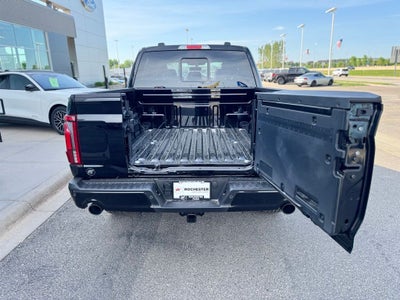 2026 Ford F-150 Lariat w/Twin Panel Roof + FX4 Pkg