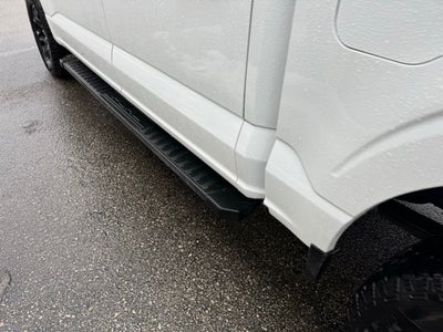 2025 Ford F-150 Lariat w/Tailgate Step + Black App Pkg