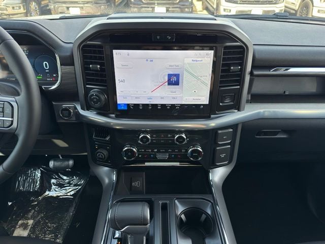 2026 Ford F-150 Lariat w/FX4 Pkg