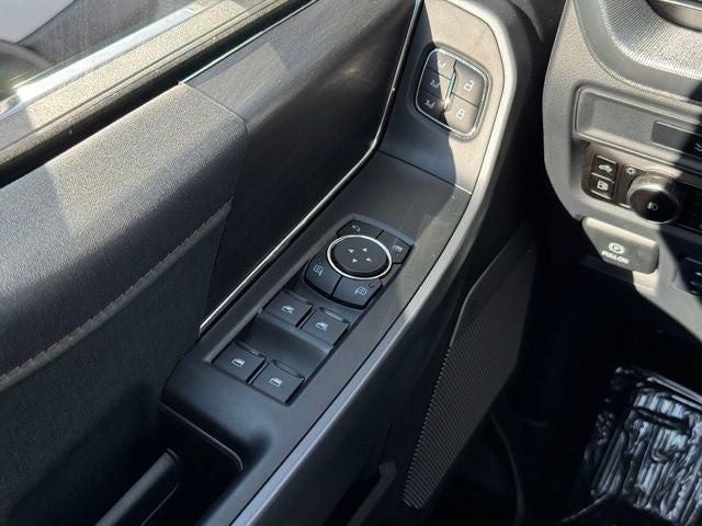 2026 Ford F-150 Lariat w/FX4 Pkg