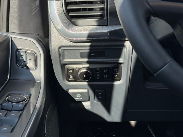 2026 Ford F-150 Lariat w/FX4 Pkg