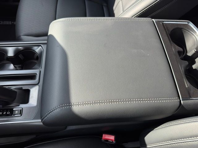 2026 Ford F-150 Lariat w/FX4 Pkg