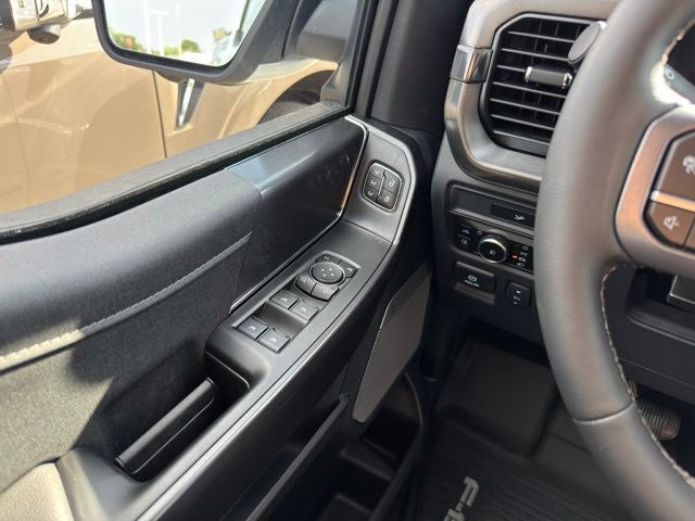 2026 Ford F-150 Lariat w/FX4 Pkg