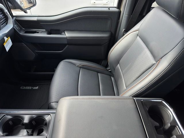 2026 Ford F-150 Lariat 6.5" Bed w/FX4 Pkg