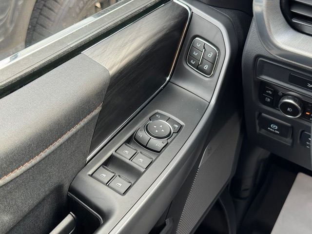 2026 Ford F-150 Lariat 6.5" Bed w/FX4 Pkg