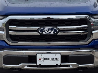 2026 Ford F-150 Lariat w/Twin Panel Roof + FX4 Pkg