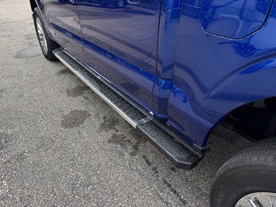 2026 Ford F-150 Lariat w/Twin Panel Roof + FX4 Pkg