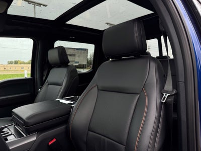 2026 Ford F-150 Lariat w/Twin Panel Roof + FX4 Pkg