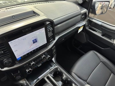 2026 Ford F-150 Lariat w/Black App Pkg