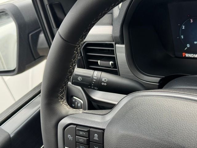 2026 Ford F-150 Lariat w/Black App Pkg