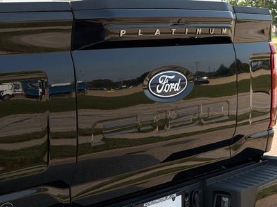 2026 Ford F-150 Platinum w/FX4 Pkg