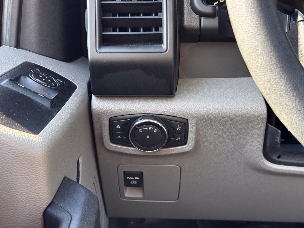 2018 Ford F-150 XL w/8'Bed