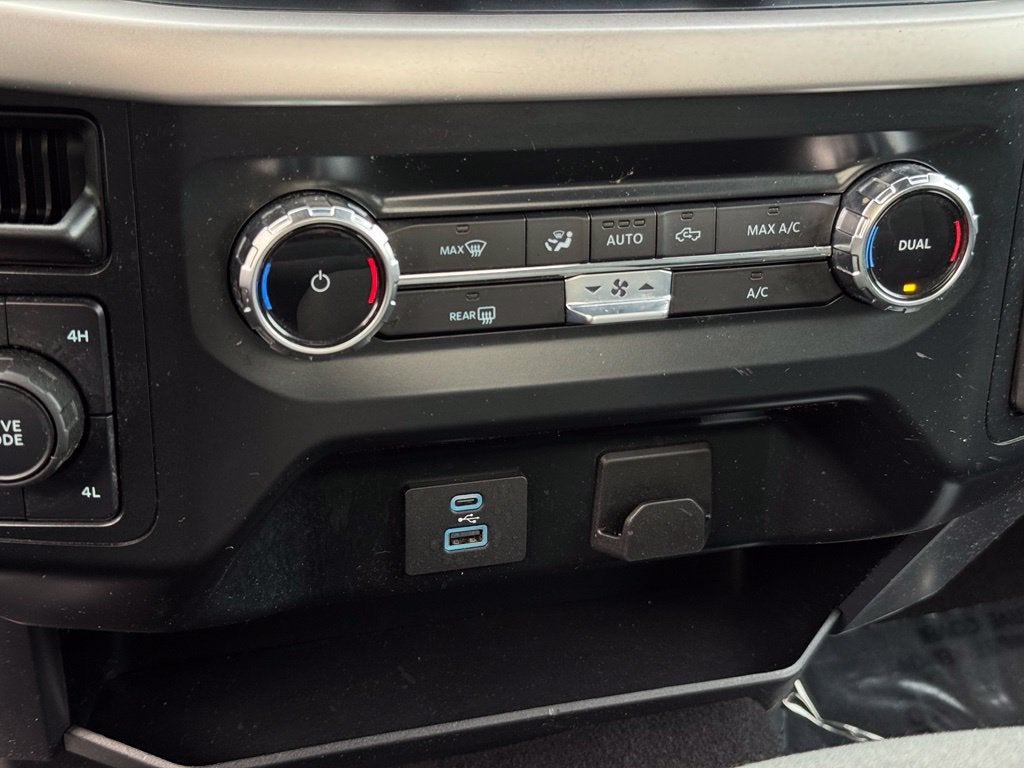2023 Ford F-150 XLT w/8' Bed