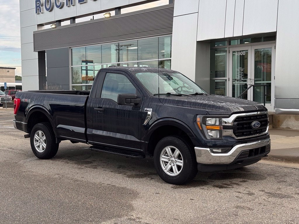 2023 Ford F-150 XLT w/8' Bed