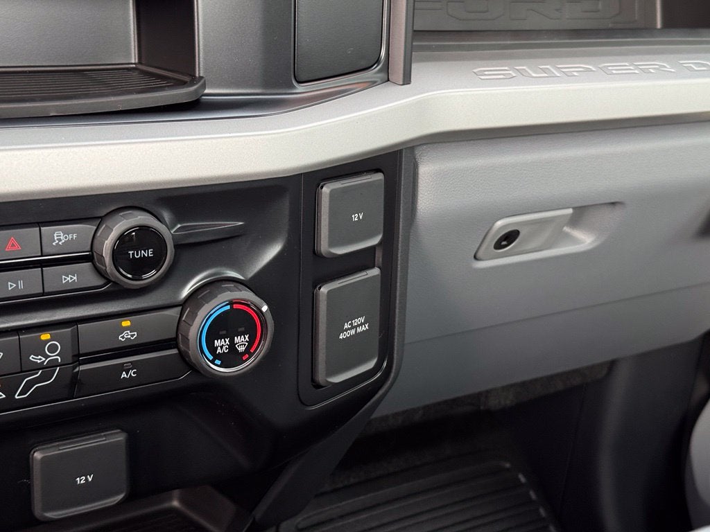 2027 Ford F-350SD XL
