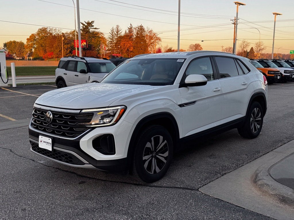 2024 Volkswagen Atlas Cross Sport 2.0T SE