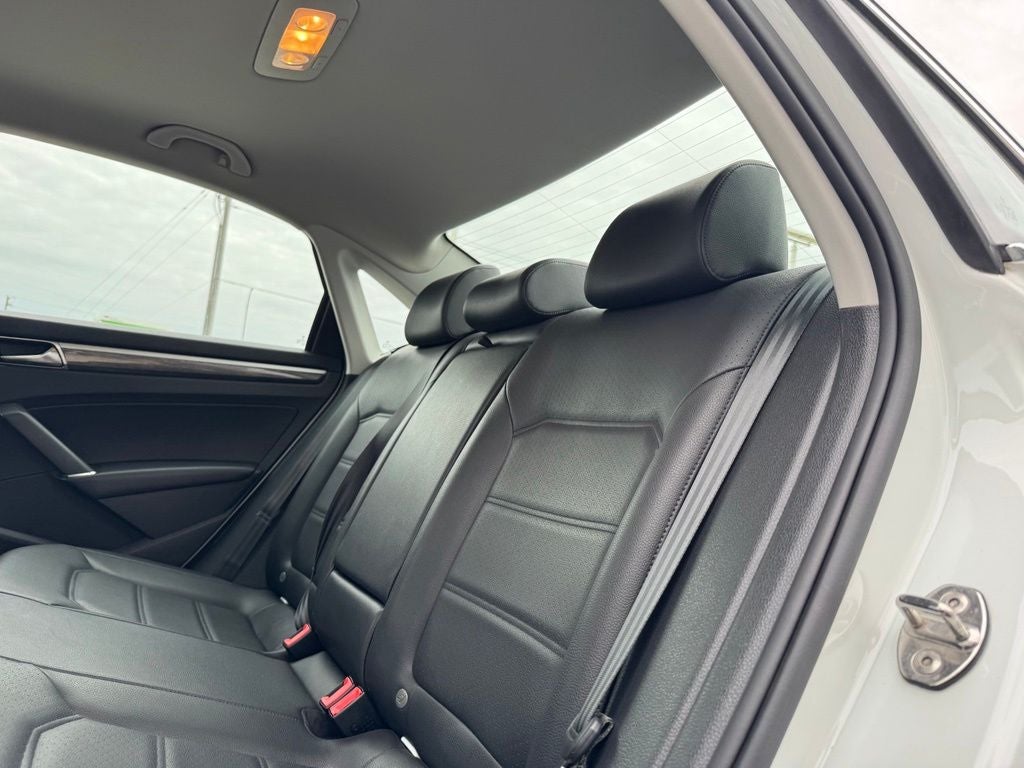 2018 Volkswagen Passat 2.0T SE