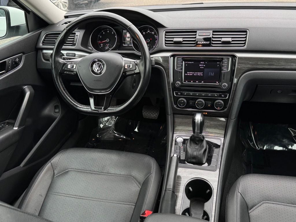2018 Volkswagen Passat 2.0T SE