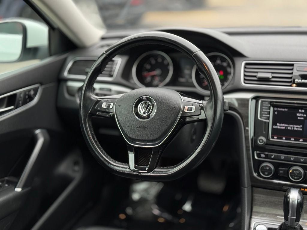 2018 Volkswagen Passat 2.0T SE