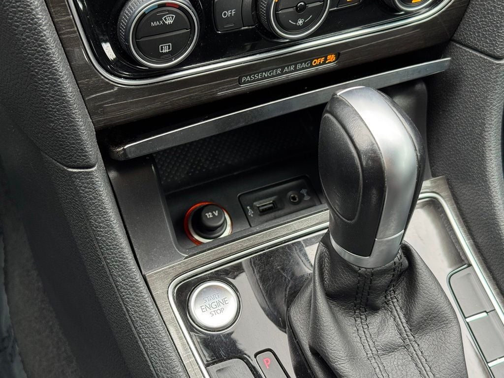 2018 Volkswagen Passat 2.0T SE