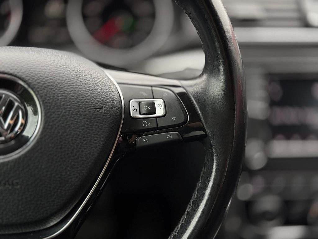 2018 Volkswagen Passat 2.0T SE