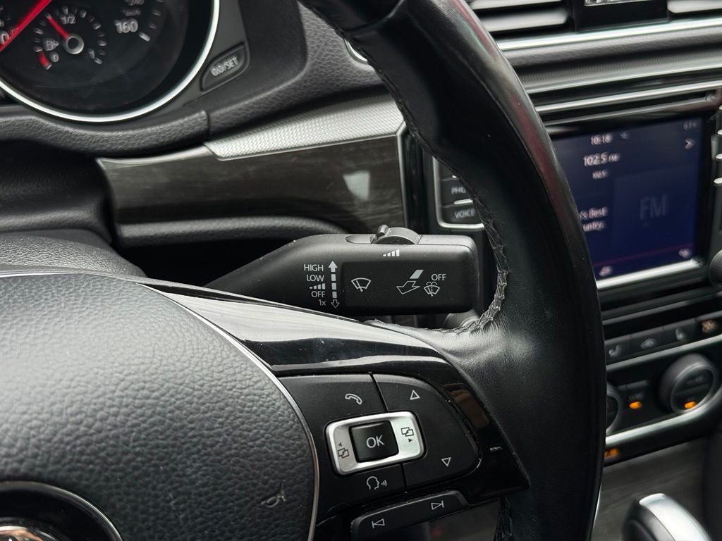 2018 Volkswagen Passat 2.0T SE