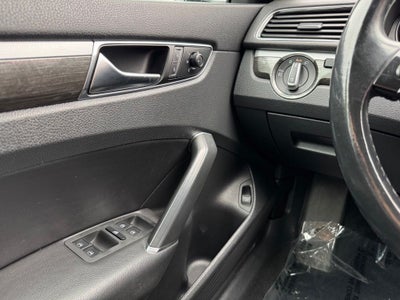 2018 Volkswagen Passat 2.0T SE