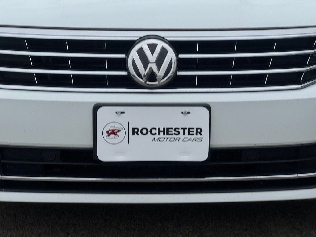 2018 Volkswagen Passat 2.0T SE