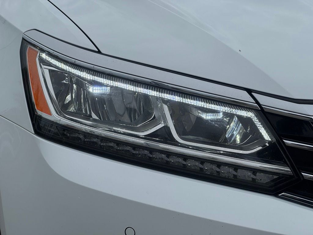 2018 Volkswagen Passat 2.0T SE