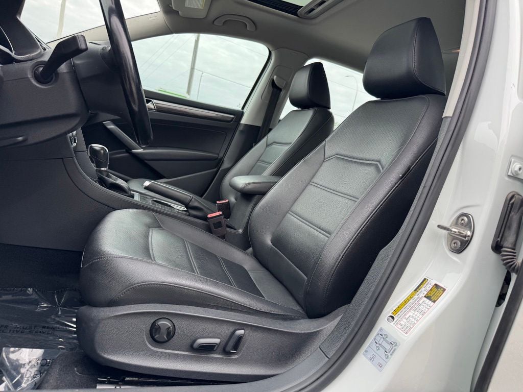 2018 Volkswagen Passat 2.0T SE
