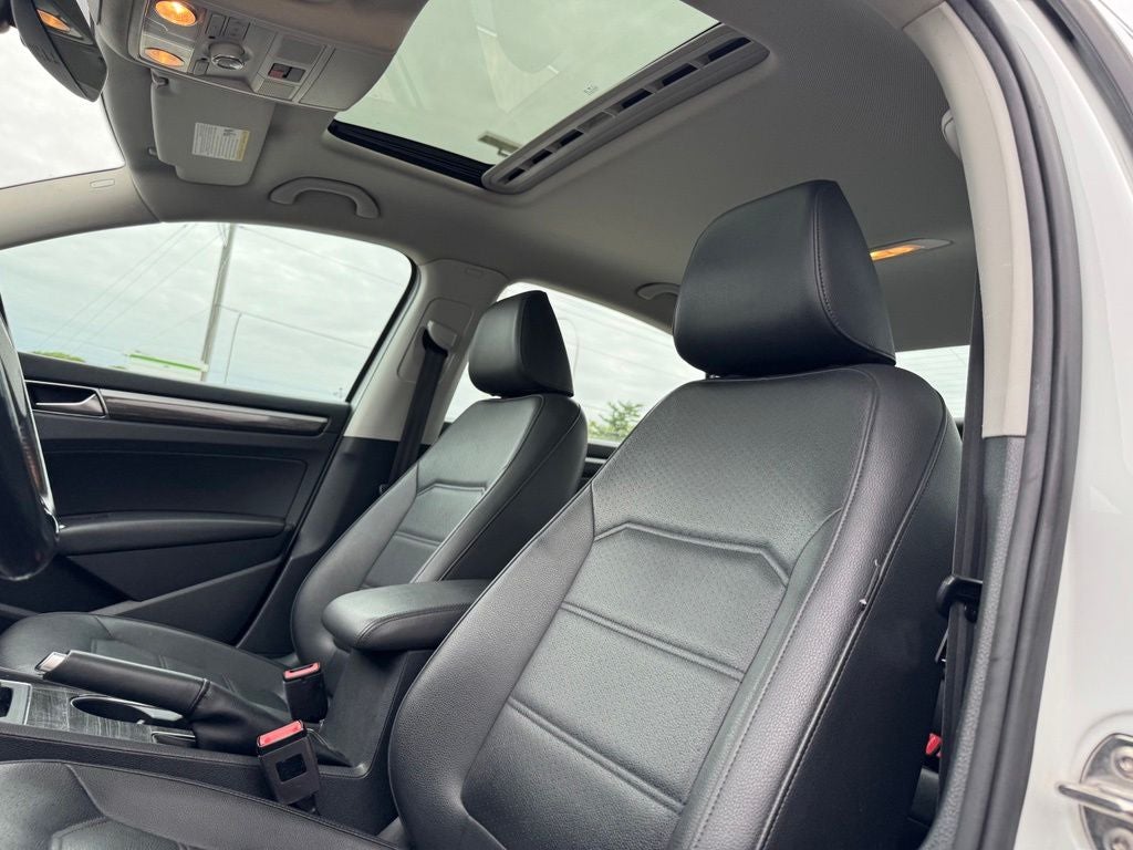 2018 Volkswagen Passat 2.0T SE