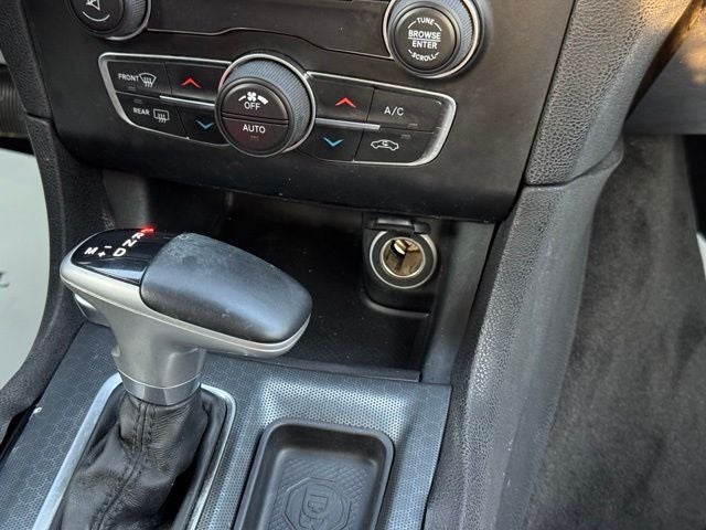 2015 Dodge Charger SXT