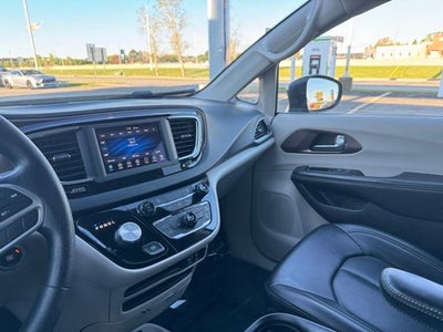 2020 Chrysler Voyager LXI