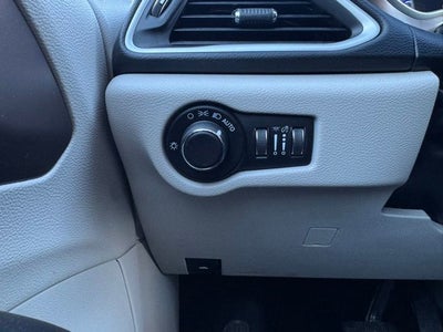 2020 Chrysler Voyager LXI