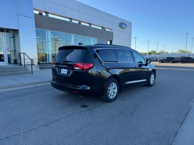2020 Chrysler Voyager LXI