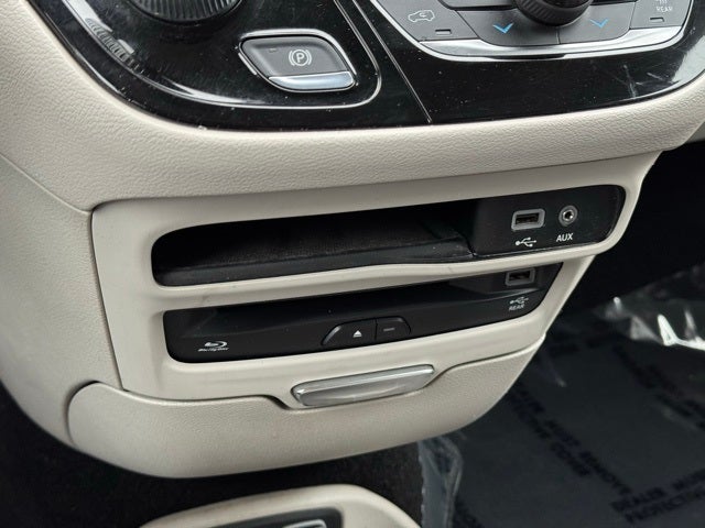 2018 Chrysler Pacifica Touring L Plus