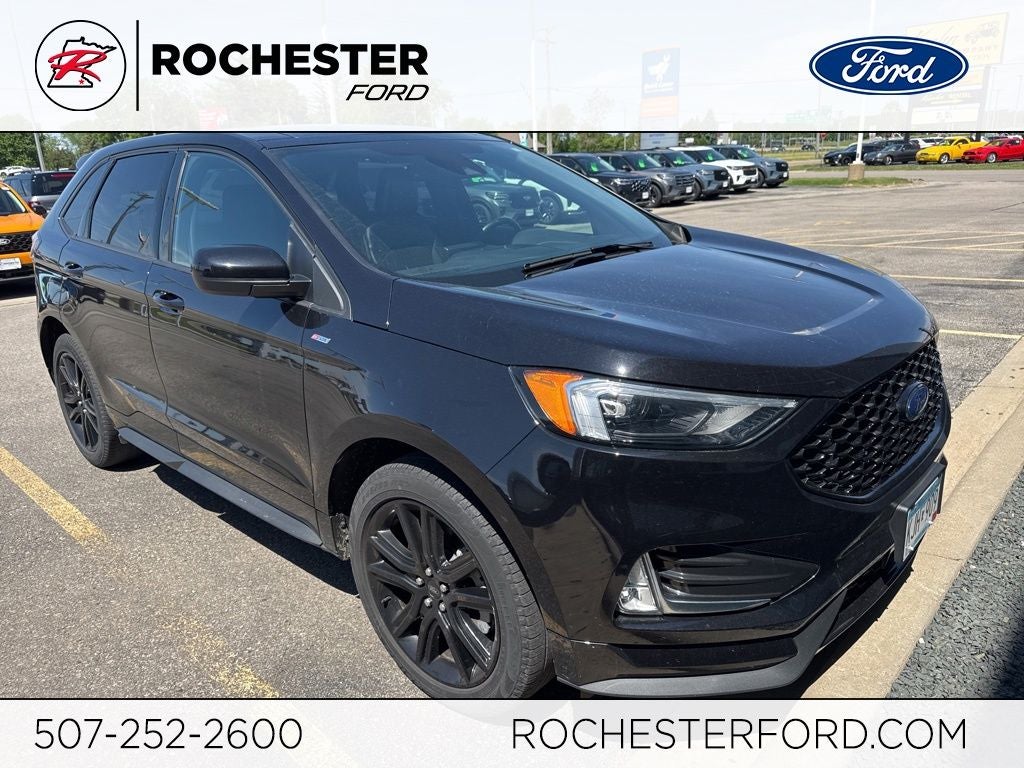 2022 Ford Edge ST-Line AWD's photo