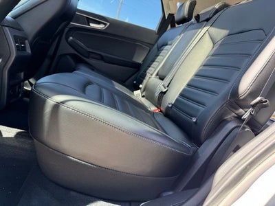 2023 Ford Edge SEL w/ Panoramic Moonroof + Heated Steering Wheel